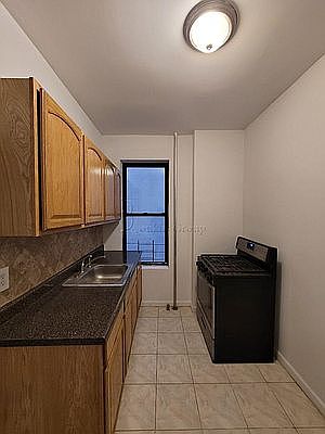 3rd image of 2552 38th St APT 3C