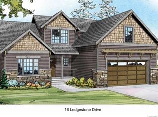 16 Ledgestone Dr, Fairview, NC 28730