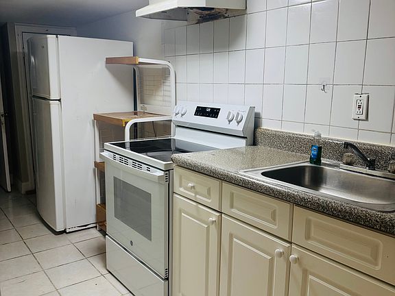 4th image of 127-29 102nd Ave