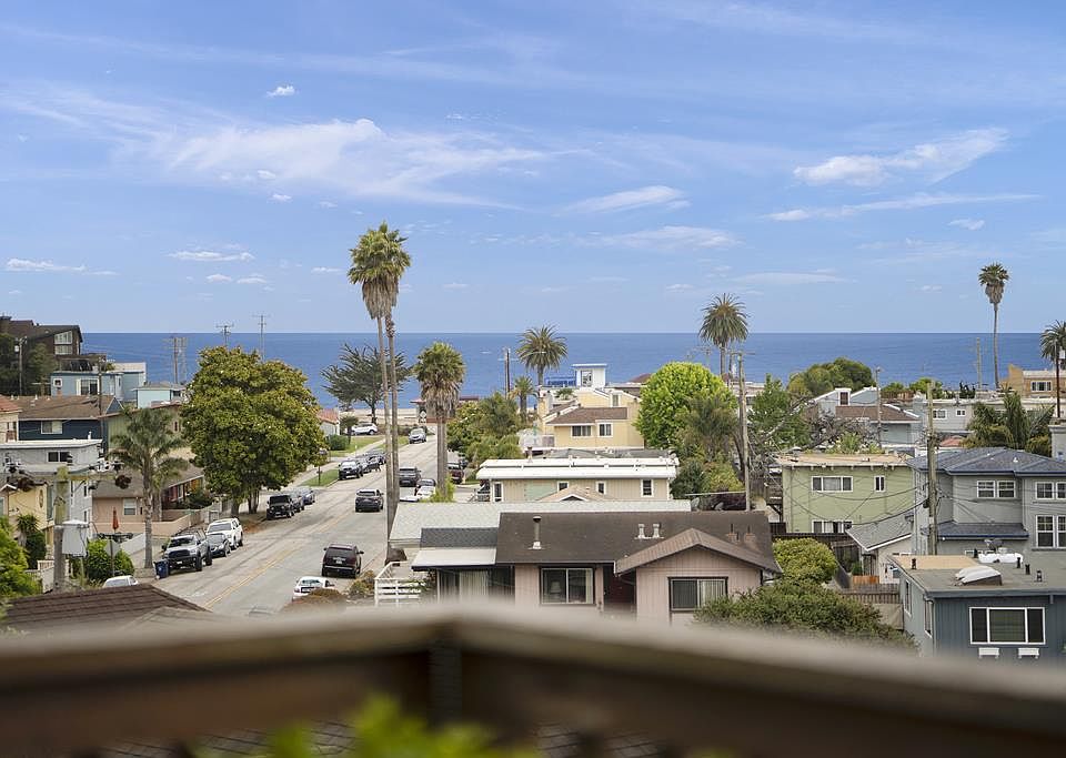 1st image of 340 Treasure Island Dr
