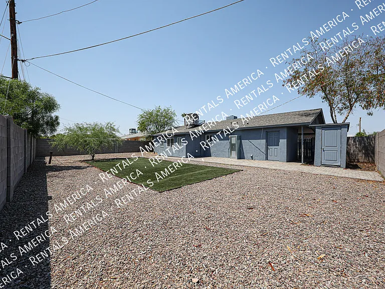3213 S Albert Ave — Photo 40