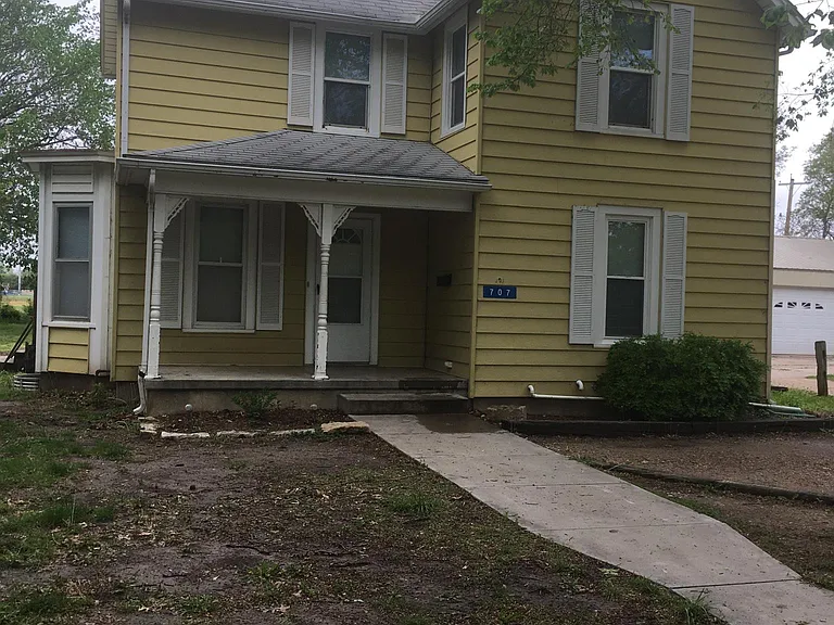 707 Chestnut St — Photo 1