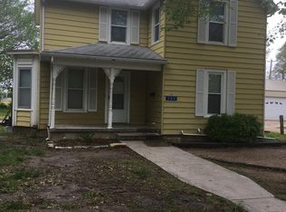 707 Chestnut St, Halstead, KS 67056