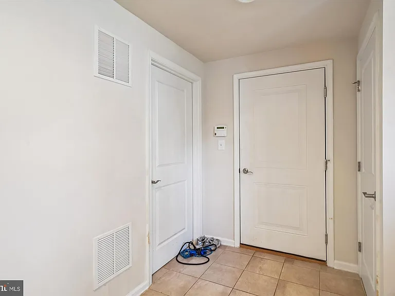6947 Country Club Ter — Photo 42