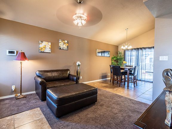 4th image of 3812 Loma Cortez Dr