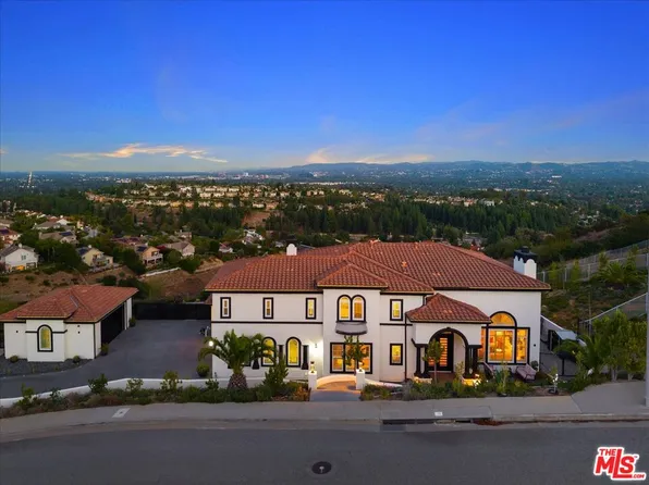 7450 Wiscasset Dr, West Hills, CA 91304
