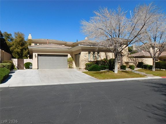 3rd image of 417 Grand Augusta Ln