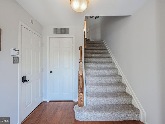 5th image of 14407 Fallscliff Ln #19
