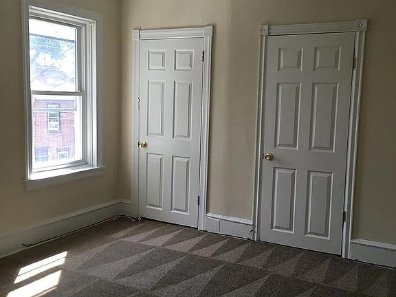4th image of 617 1/2 W 8th St