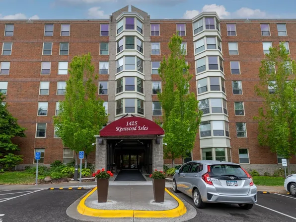 1425 W 28th St APT 423, Minneapolis, MN 55408
