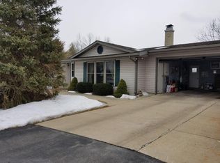 29833 Mount Tom Rd, Burlington, WI 53105