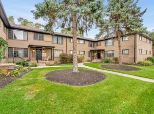 2101 E Maple Rd, Birmingham, MI 48009