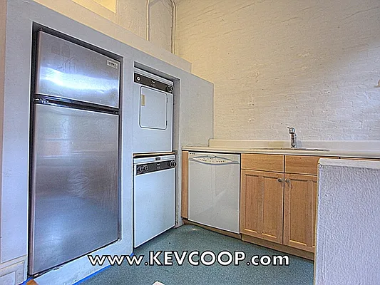 Rented by Earplay | media 32