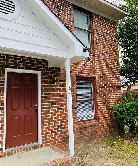 105 Toby Cir #8A — Photo 1