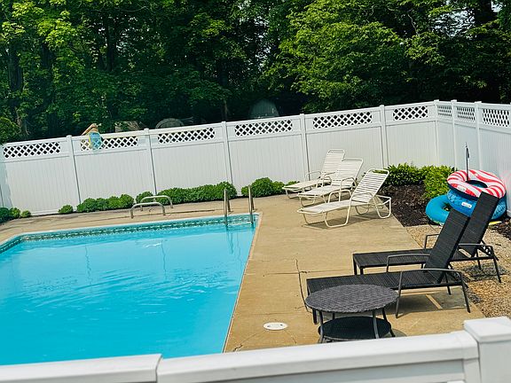 3rd image of W3528 Wildwood Dr