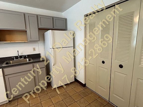3rd image of 1759 Baron Dr