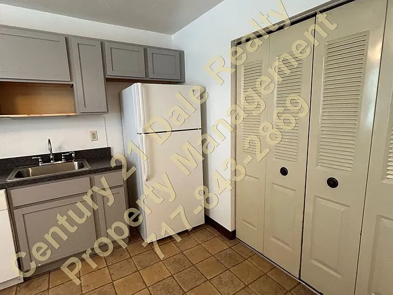 1759 Baron Dr — Photo 3