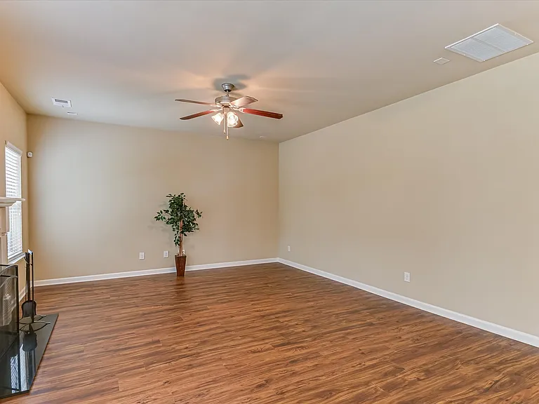 2073 Willhaven Dr — Photo 14