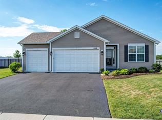 2215 Truman Trl, McHenry, IL