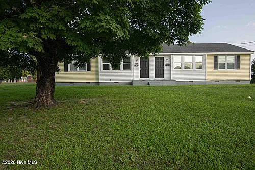 322 Starling St Photo 1