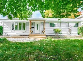 15 Miller Dr, Hamilton, ON