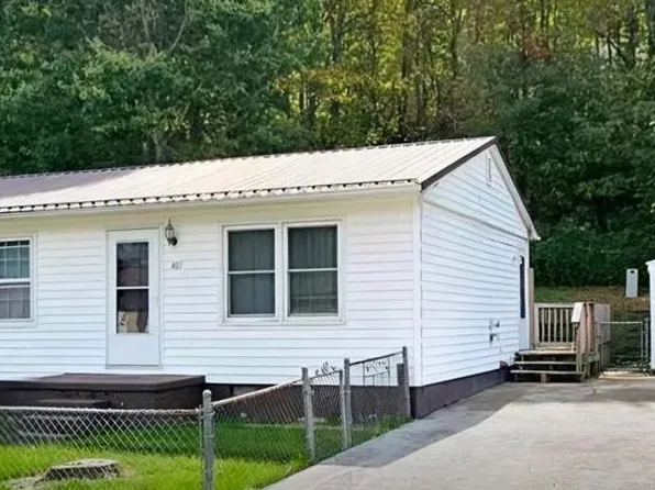 405 Mobil Ave, Princeton, WV 24740