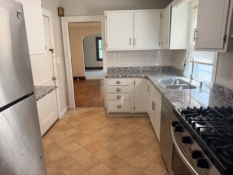 1264 Selby Ave #1 — Photo 4