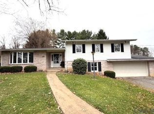 285 Crestview Dr, Davidsville, PA 15928