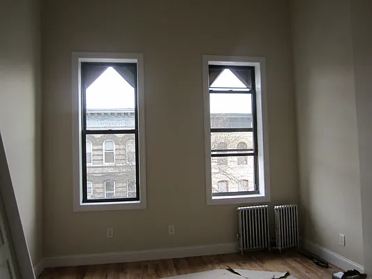 Rented by Stonecrest Realty | media 11