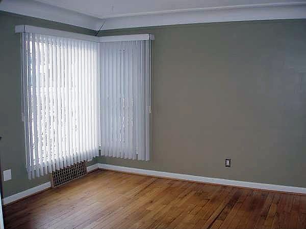 2nd image of 3866 Catalpa Dr