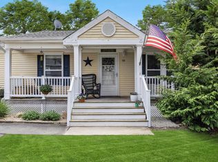 99 Peters Ln, Westhampton Beach, NY 11978