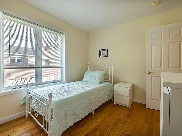 916 Reef Rd #1 — Photo 8