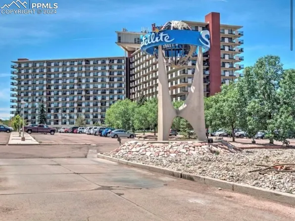 411 Lakewood Cir APT A1105, Colorado Springs, CO 80910