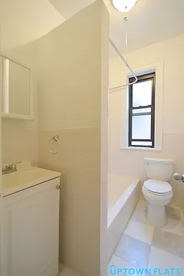 Rented by Uptown Flats LLC | media 24