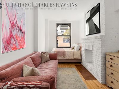 24 Cornelia St APT 2, New York, NY, 10014