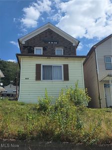982 Neville St, Follansbee, WV, 26037