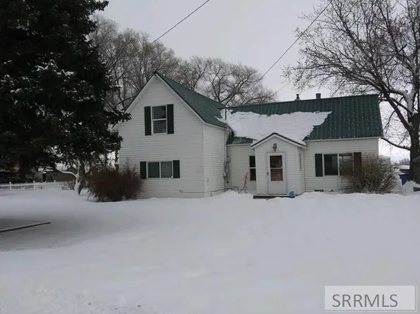 930 S 3rd E, Saint Anthony, ID 83445