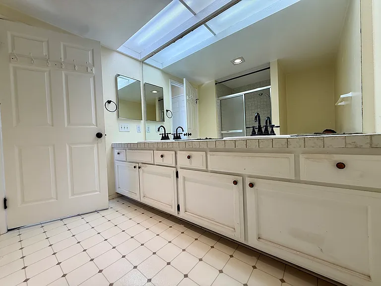 17466 Fairlie Rd — Photo 25