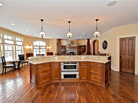 5th image of 73 Wildwood Ln