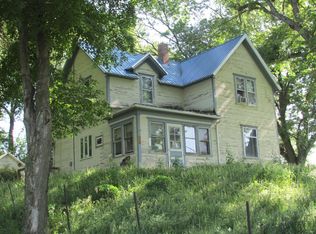 2460 F Ave, Denison, IA 51442