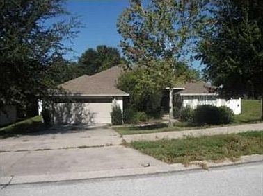 1st image of 501 Shady Pine Ct
