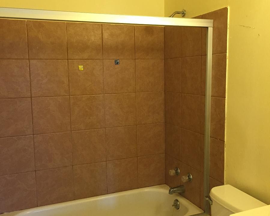 2nd image of 2467 W Lansing Way