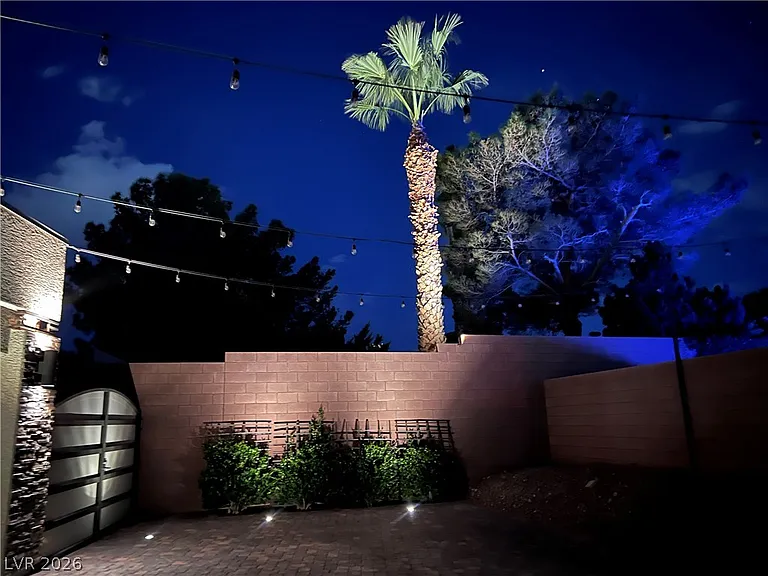 6305 Carmel Creek Ave — Photo 32