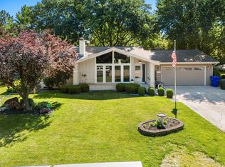 1728 S Seminole Rd, Appleton, WI 54914