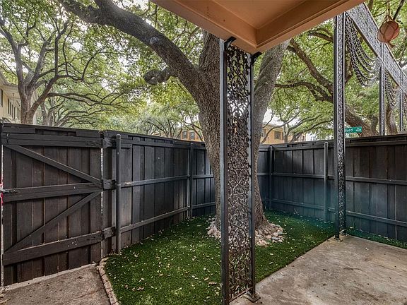 4th image of 4802A Bradford Dr #4802A