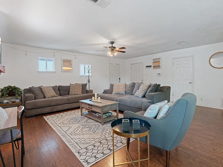 2505 Parker Ln #B — Photo 7
