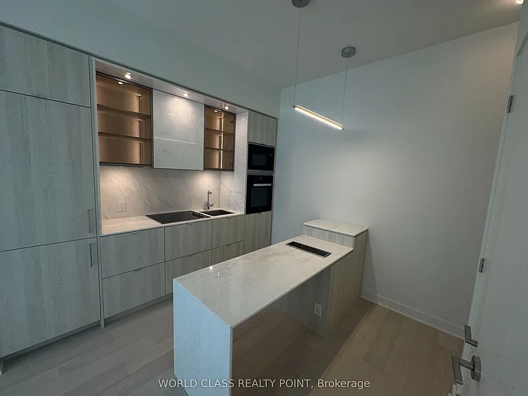 11 Yorkville Ave #4705 — Photo 6