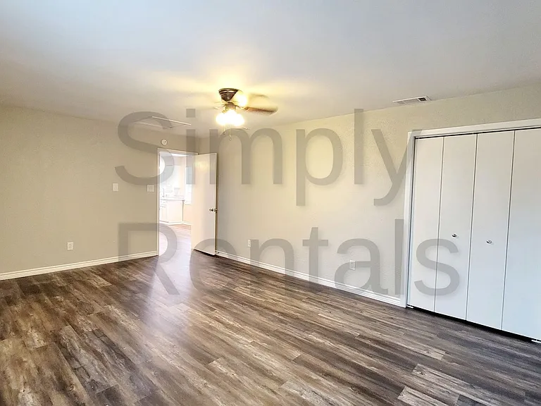 2602 Bliss St — Photo 20