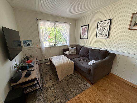 4th image of 135 S Main St #1