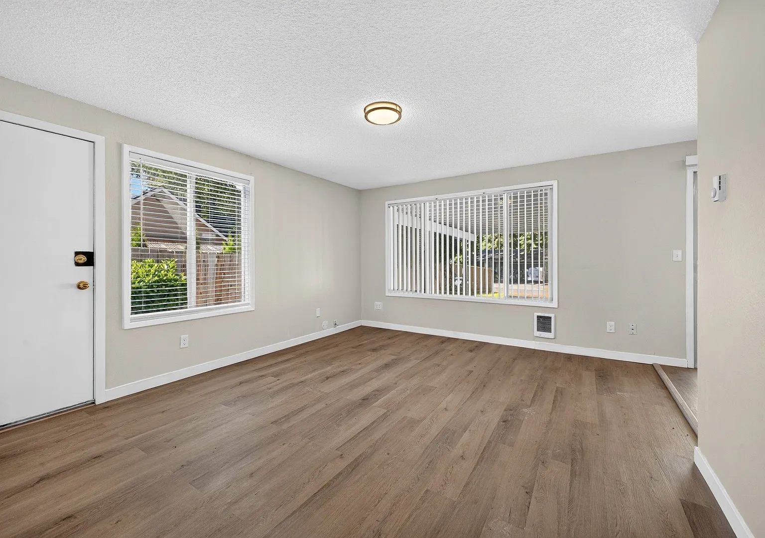 8215 Luzader Ln SW, Lakewood, WA 98499 — Photo 4